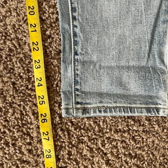 Denizen by Levi’s mom jean Light wash High rise Junior size 13 NWT - Picture 6 of 14